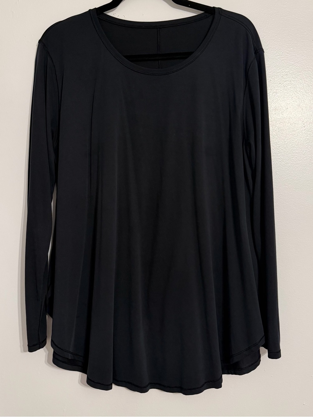 Lululemon Women’s Long Sleeve Tunic Top with Split Hem - Size 12
